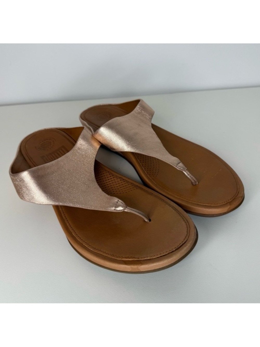 Fitflop Tan Rose Gold Banda Sandal Leather Upper Women's Size 8 Flip Flop